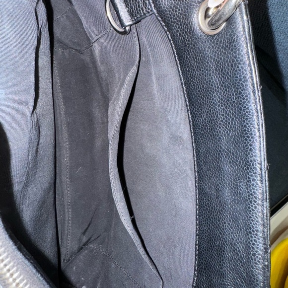 CHANEL GST Chain Tote Black Caviar - Picture 10 of 13